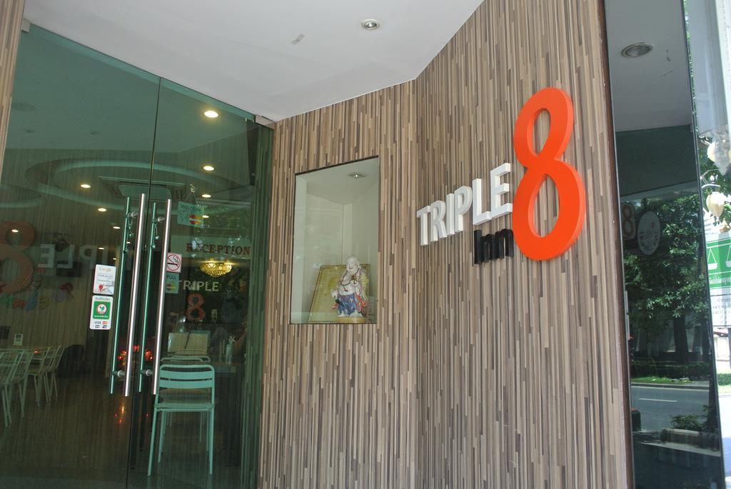 Triple 8 Inn Bangkok Buitenkant foto
