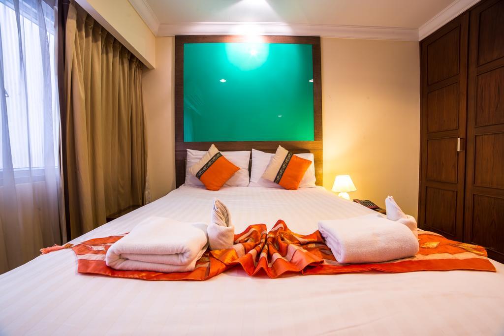 Triple 8 Inn Bangkok Kamer foto